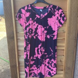 Women’s dress size small t shirt dress style